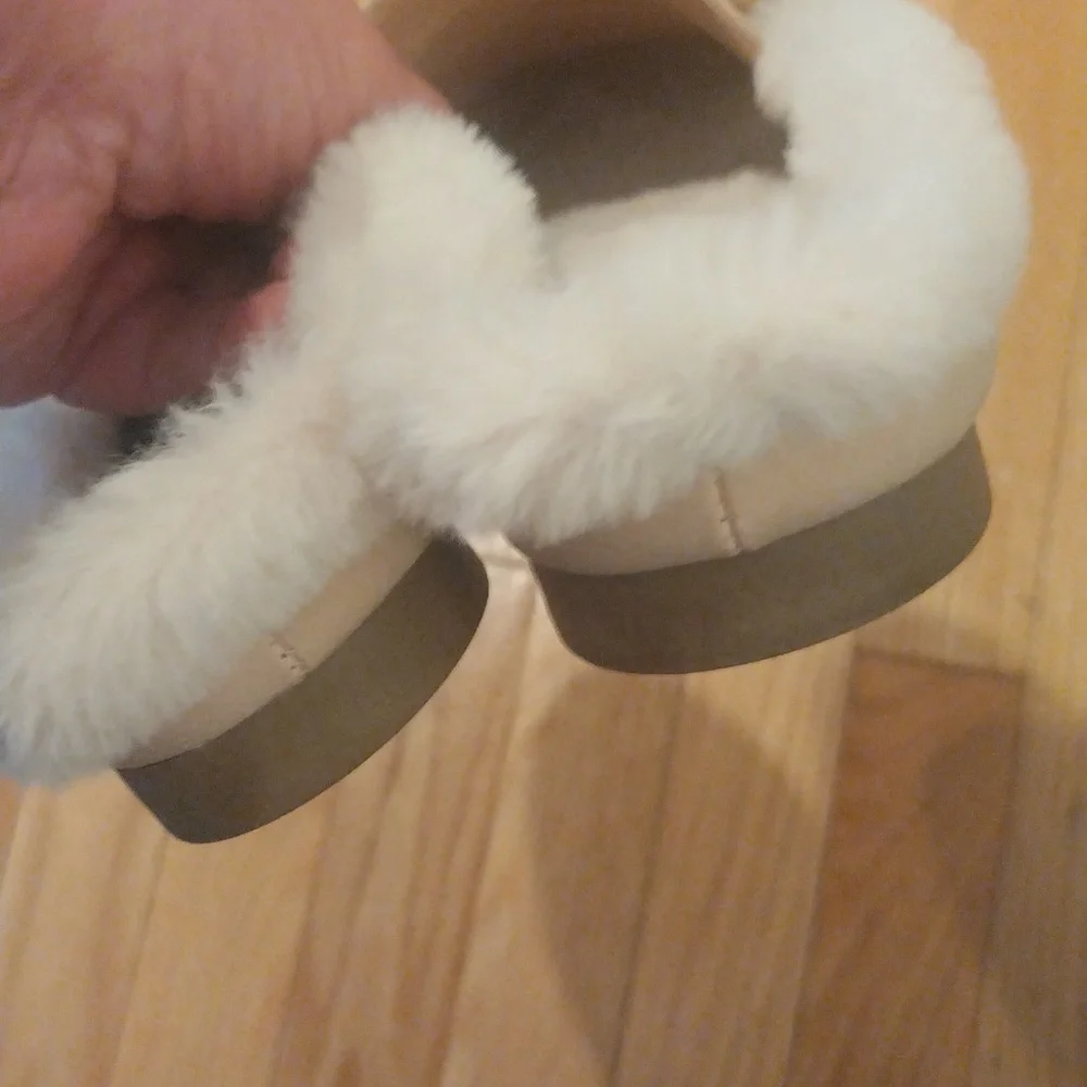 --Serra soft fluffy lined flat rubber sole penny loafers/indoor outdoor slip ons